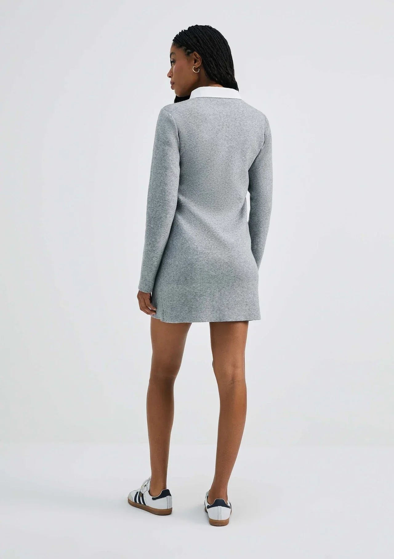 Vestido Curto Manga Longa em Tricô