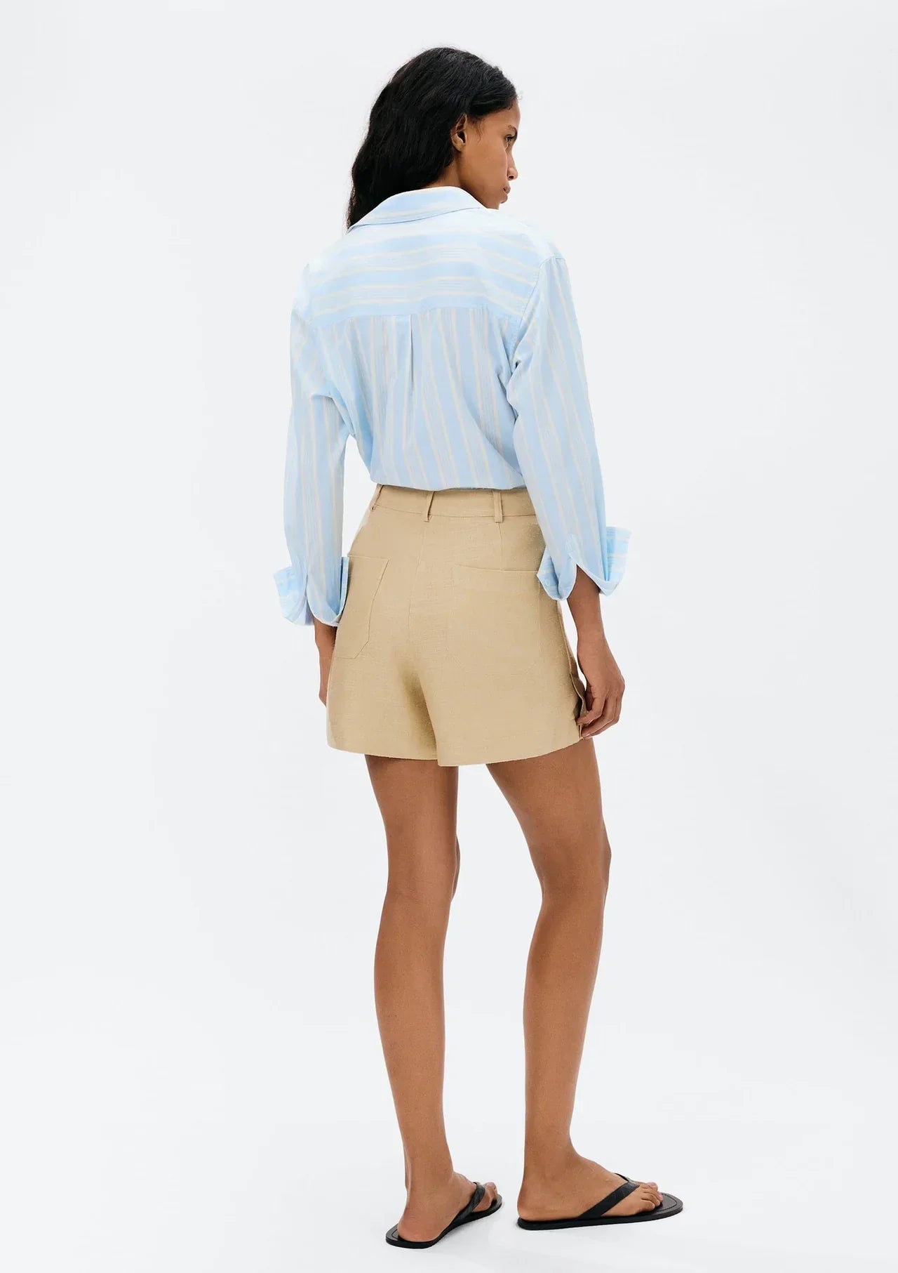 Shorts Reto Feminino em Viscolinho