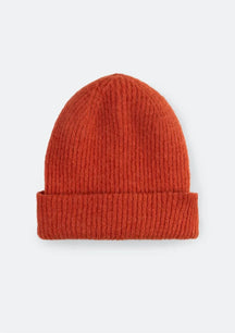 Gorro Feminino em Tricô Canelado