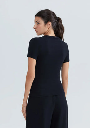 Blusa Feminina Manga Curta Slim em Ribana