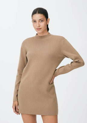 Vestido Curto Manga Longa em Tricô