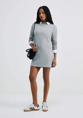 Vestido Curto Manga Longa em Tricô
