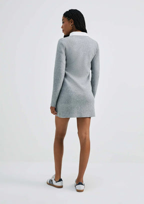 Vestido Curto Manga Longa em Tricô